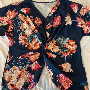 DARLING floral shirt with knot tie